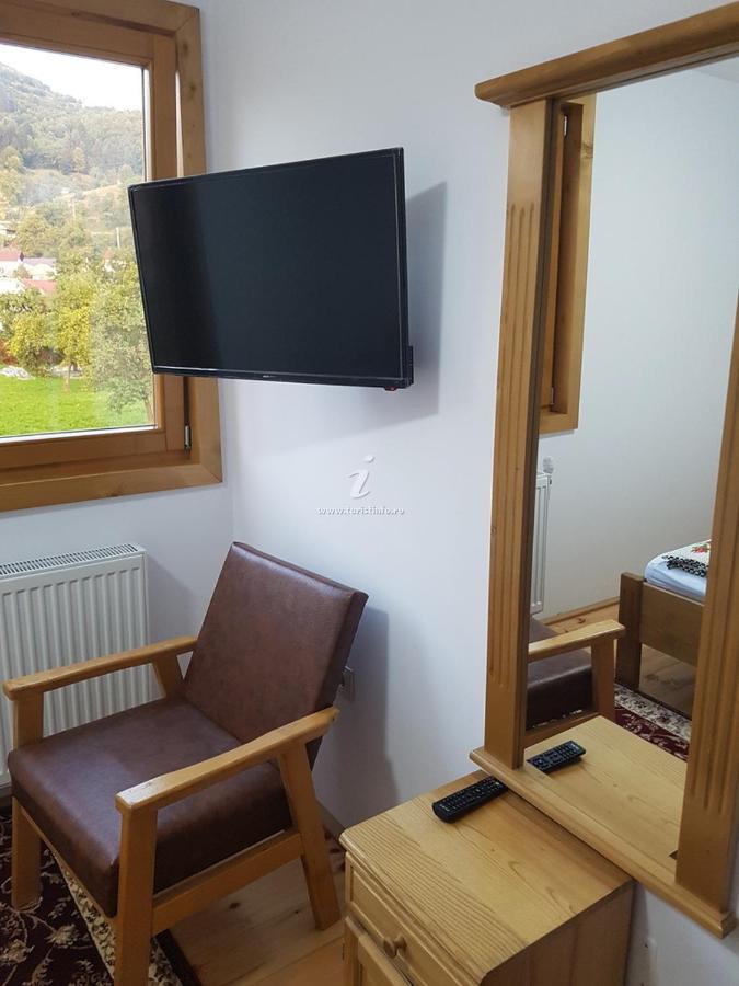 Camere De Inchiriat Floarea Reginei Felsővisó Kültér fotó